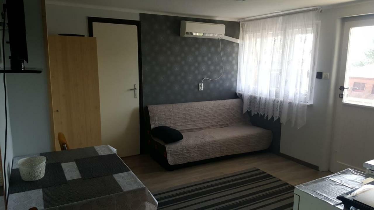 Happy House Apartman Zalakaros Kültér fotó